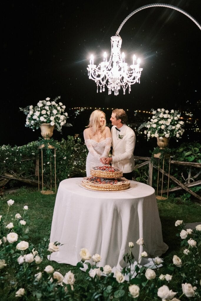  traditional Italian millefoglie wedding cake 
